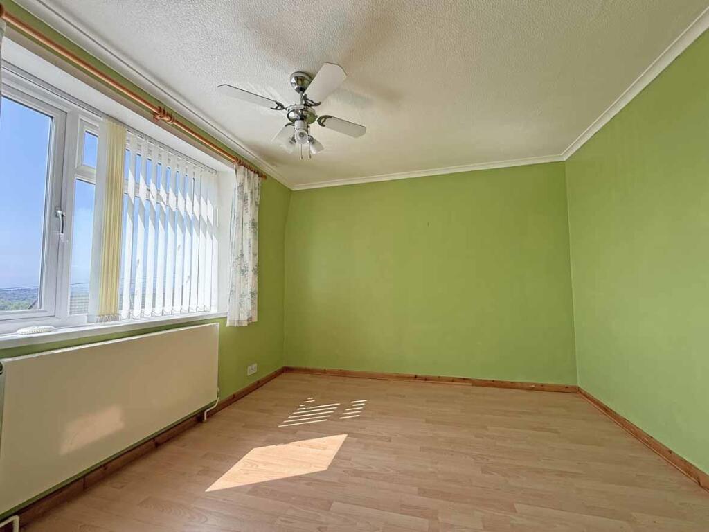 Elgin Crescent 106 - Bed 2.jpg