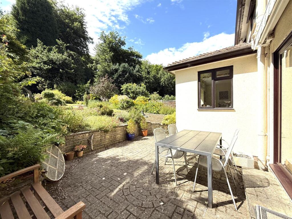 6 the pingle patio.jpeg