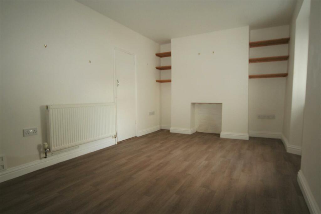 Dining Room..JPG