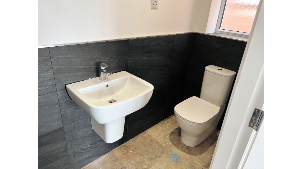 En-Suite + Shower