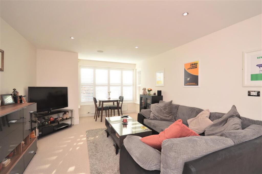 Living Room 44.jpg