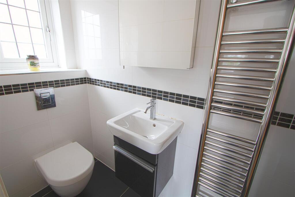 ENSUITE.jpg
