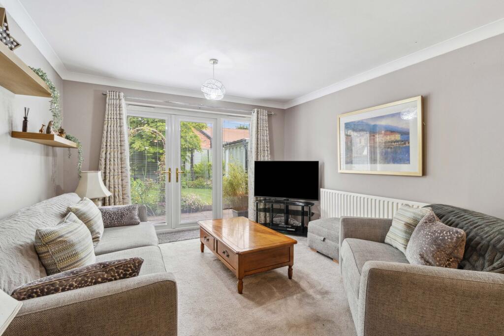 Living Room/ Dining Room