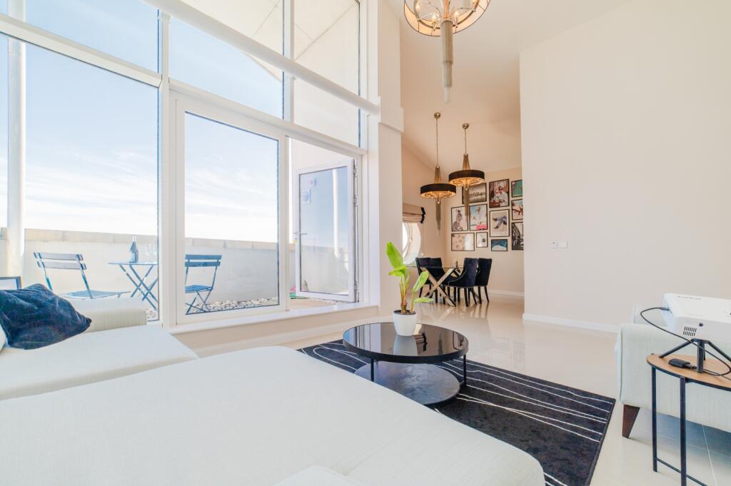 Award-winning Media team on EVERY Listing_10