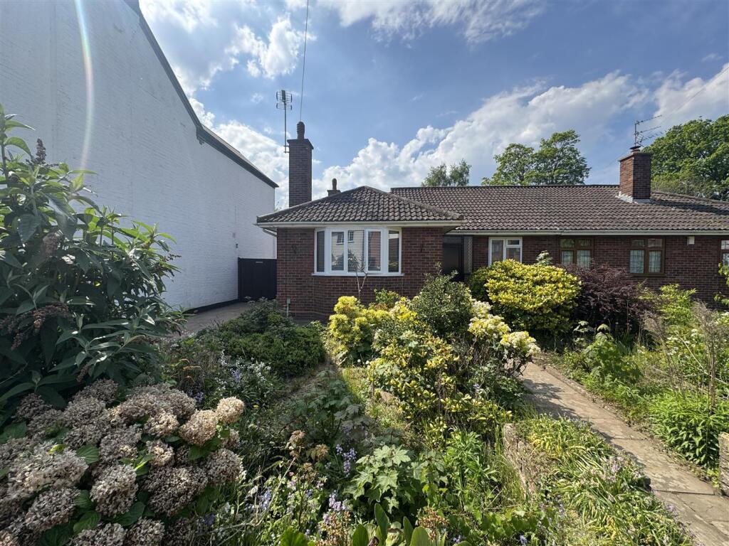 Bridle Road Wollaston 1.jpg
