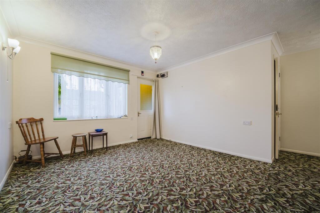 Auriol Drive, Uxbridge