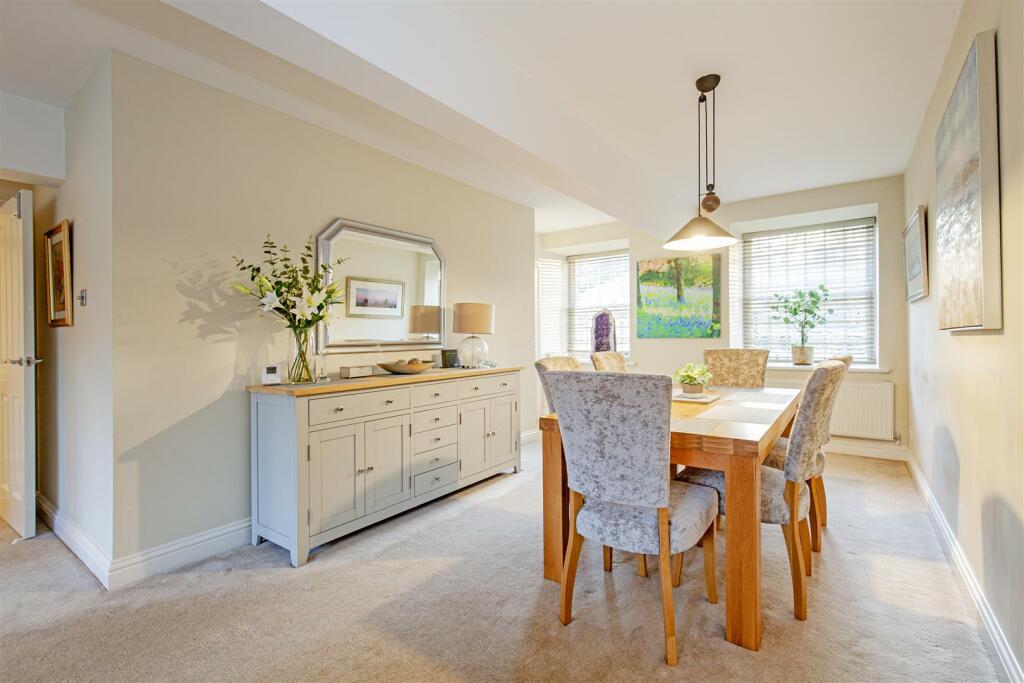 Reception Room-4.jpg