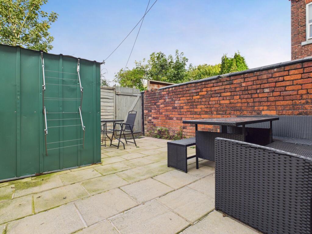 CAM03729G0-PR0146-STILL028