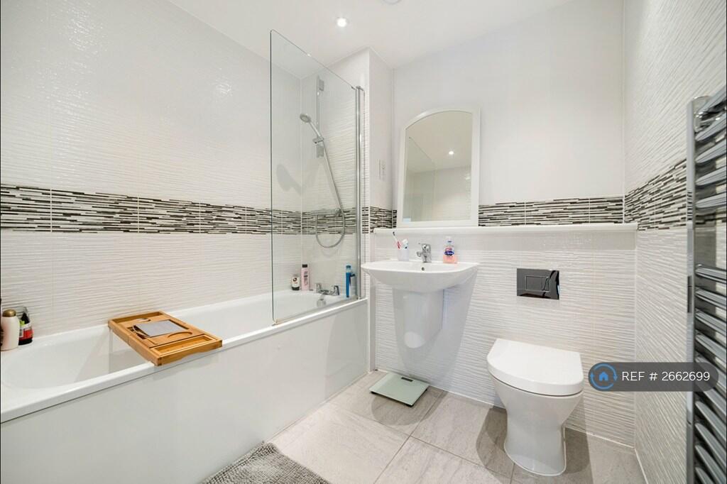Main Bathroom
