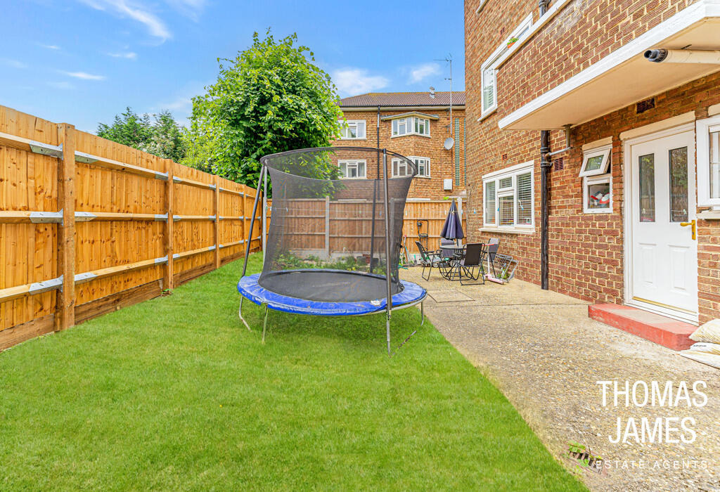 Grasmere Court, Rear Communal Garden