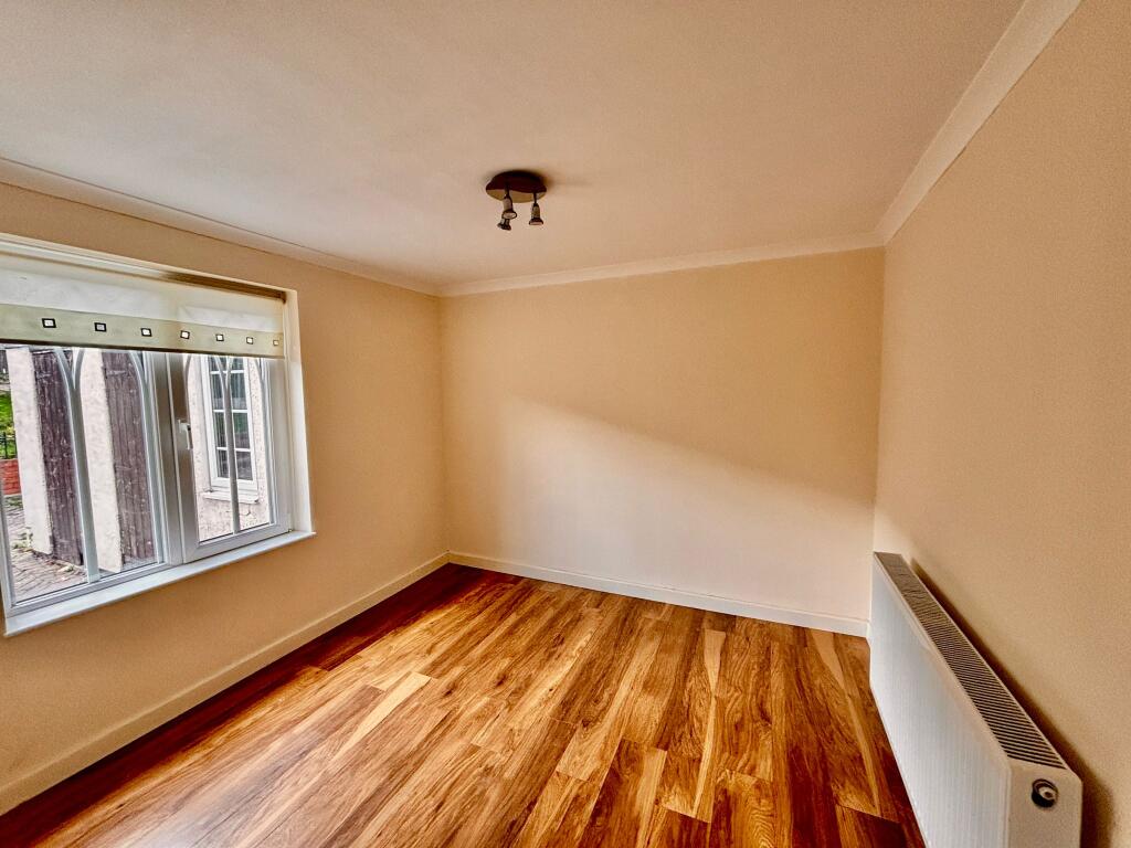 PHOTO-2025-10-07-12-03-30 T202510071924.jpg