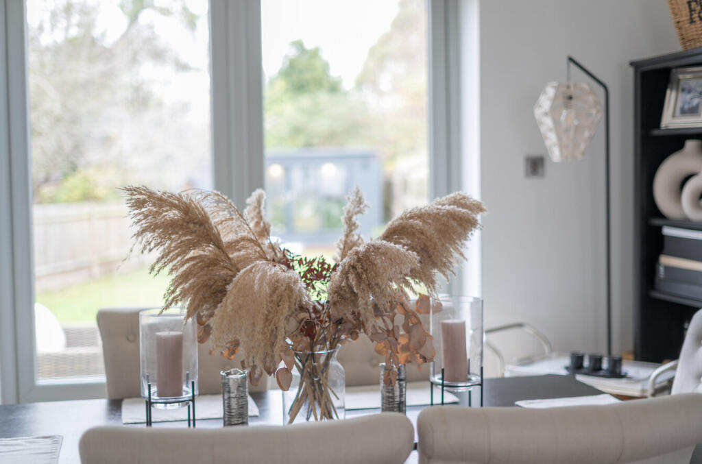 1376684-8-69132ca...