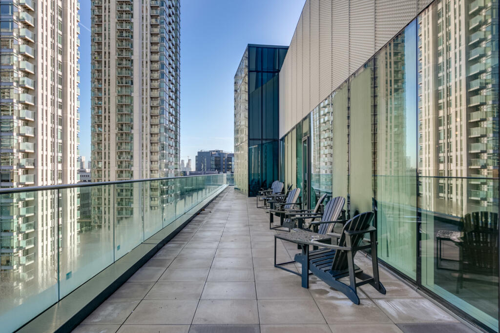 SIROCCO TOWER, 32 Harbour Way, London, E14 9ZP