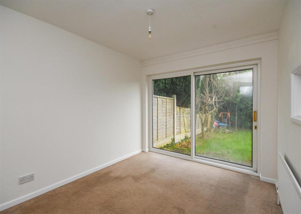 2c Blackburn Avenue - Dining Room.jpg