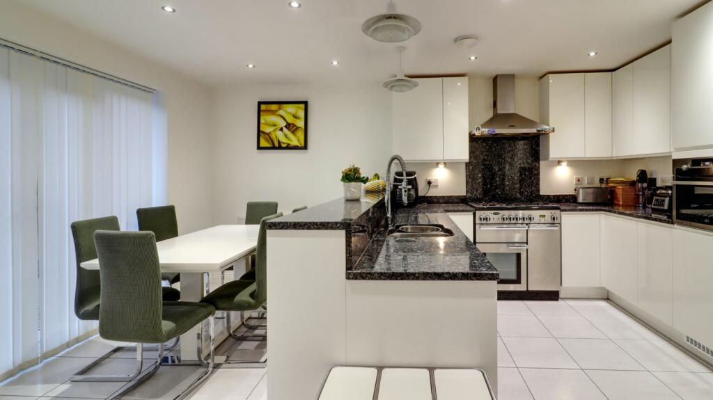 4. Kitchen 3