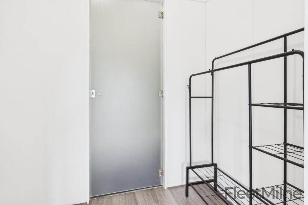 Walk-in wardrobe