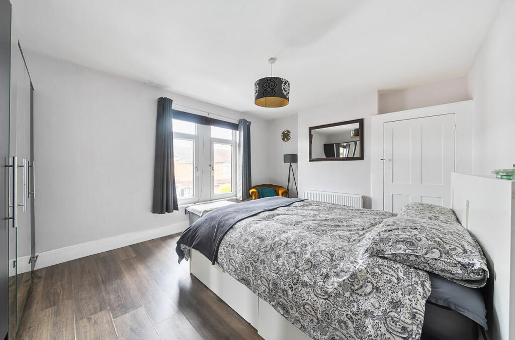 1303045-16-683f04...