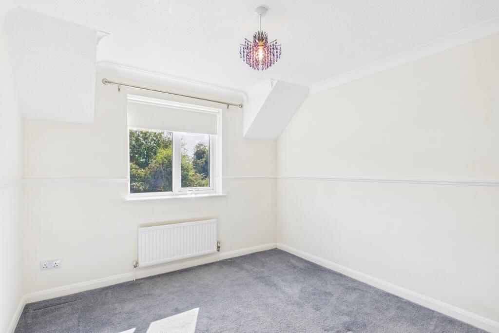 CAM04671G0-PR0081-STILL010