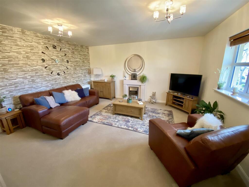 Bramleys Estate Agents - Marmaville Court - Mirfie