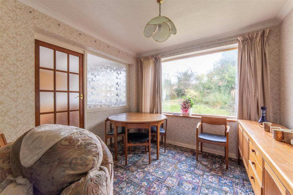 29 Llanyravon Way-14.jpg