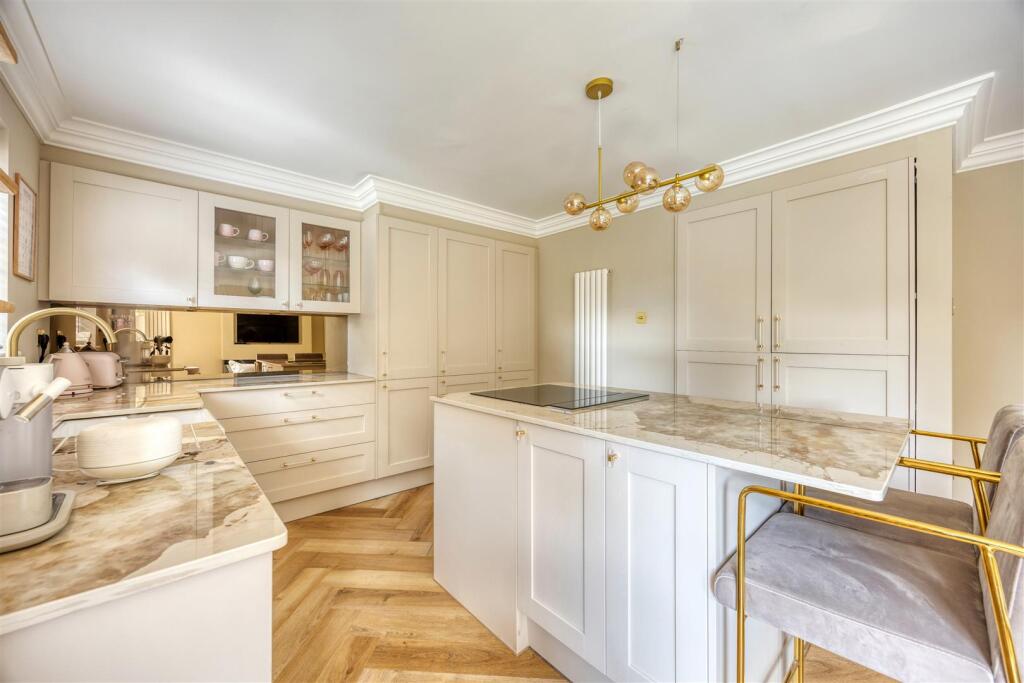 FLAT2_31_ALEXANDRA_ROAD_LENZIE_015.JPEG