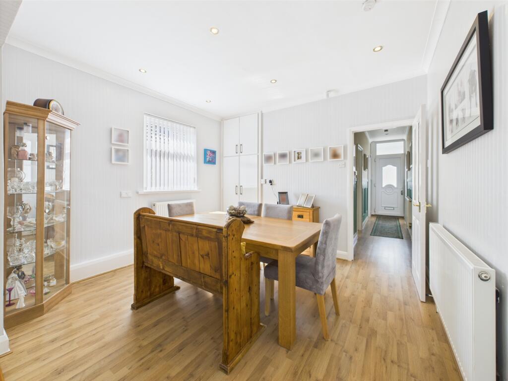 Open Plan Living Dining Kitchen