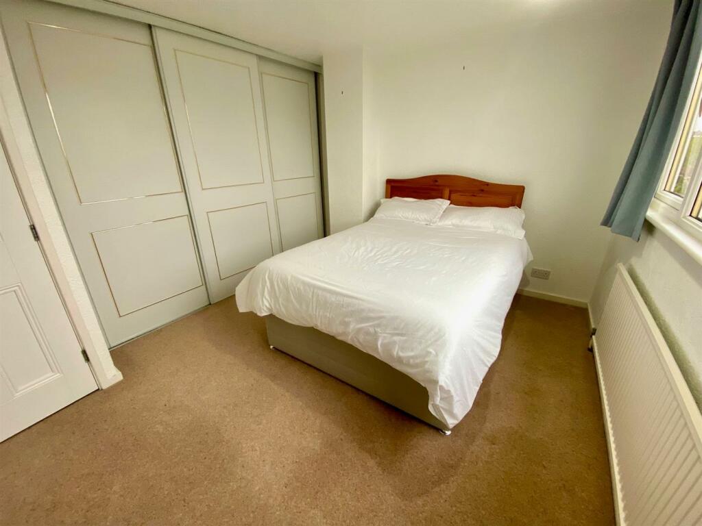meadow lane 16 new bed 1.jpg
