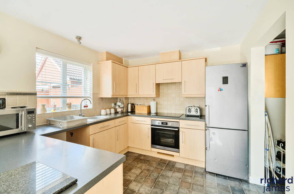 fe8d960b-fae9-417...