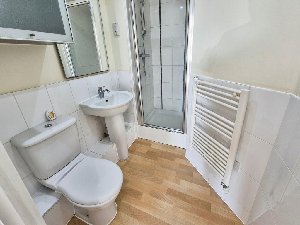 En-Suite Shower R...