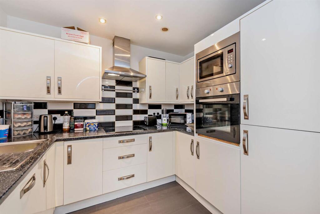 8671219-interior14-800.jpg