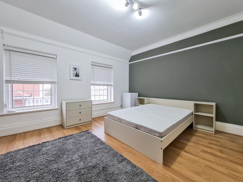 115a - Room 4 - Picture 3