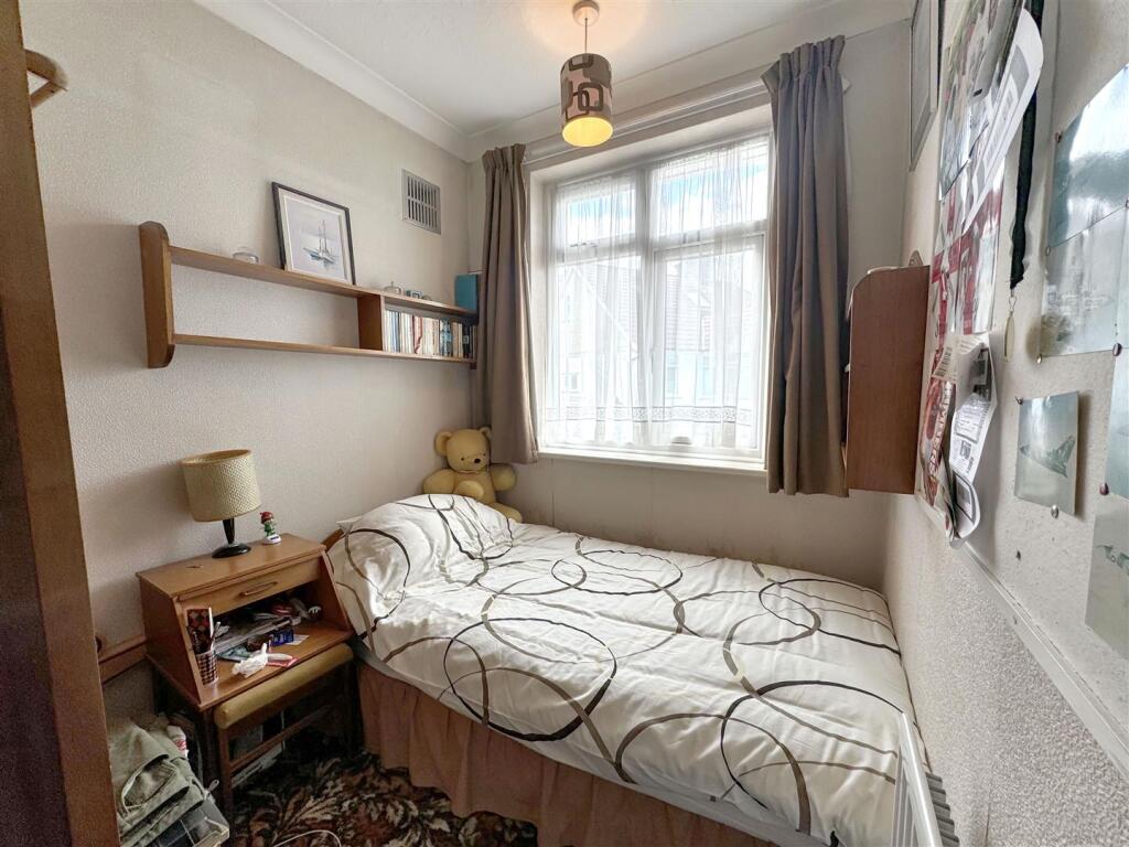 Bed 3.jpeg