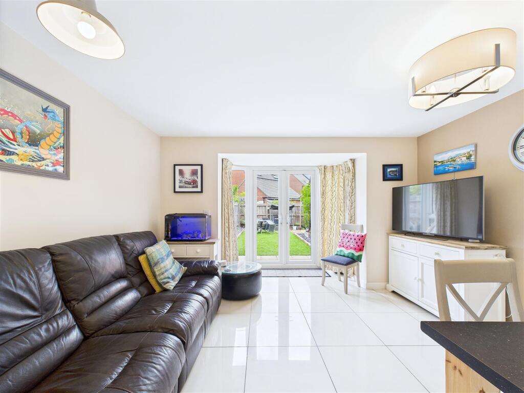 Sunderland Close, Church Gresley (16).jpg