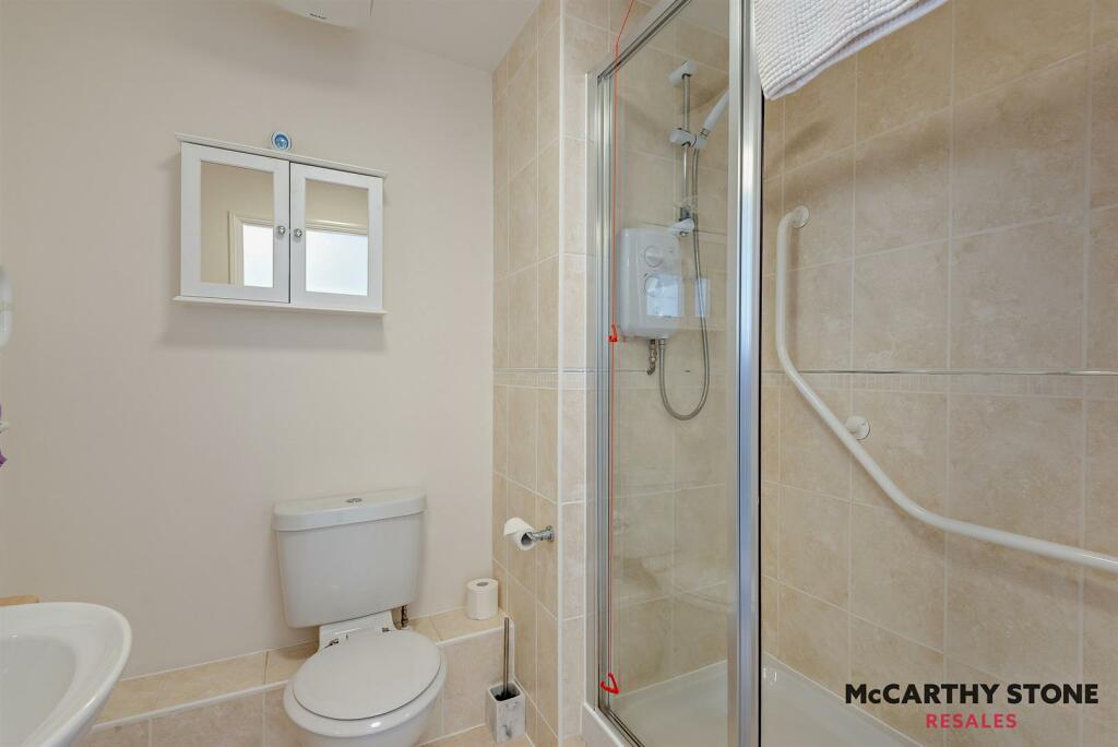 Guest Suite Ensuite