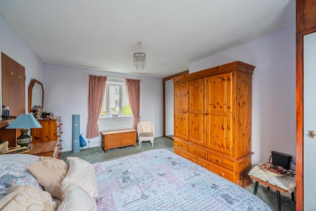 33 Hawthorn Road-2.jpg