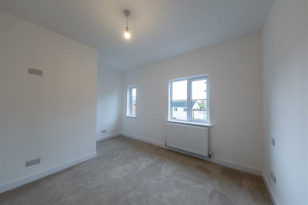 2 Coronation Terrace-024.jpg