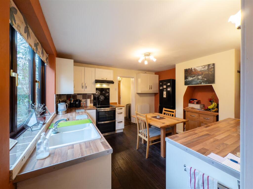 Annexe Kitchen .jpg