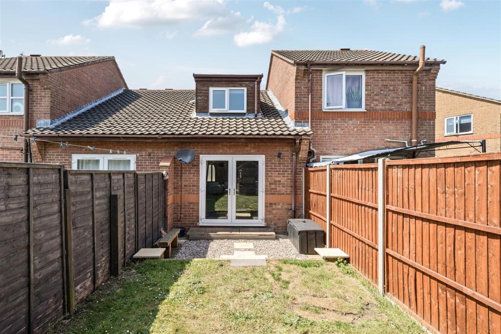 REAR OF THE PROPERTY.jpg