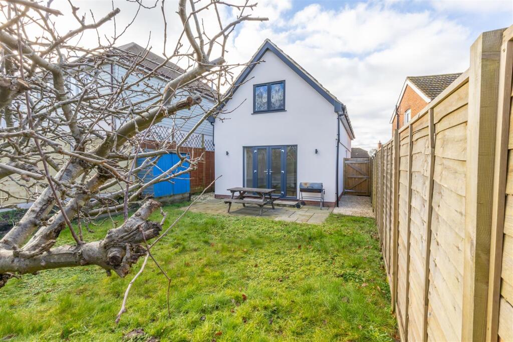 Swanwick Lane-22 - t.jpeg