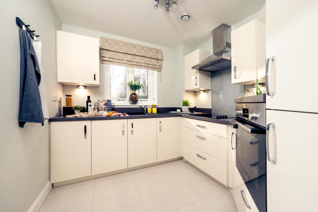 Show Apartment Kitchen