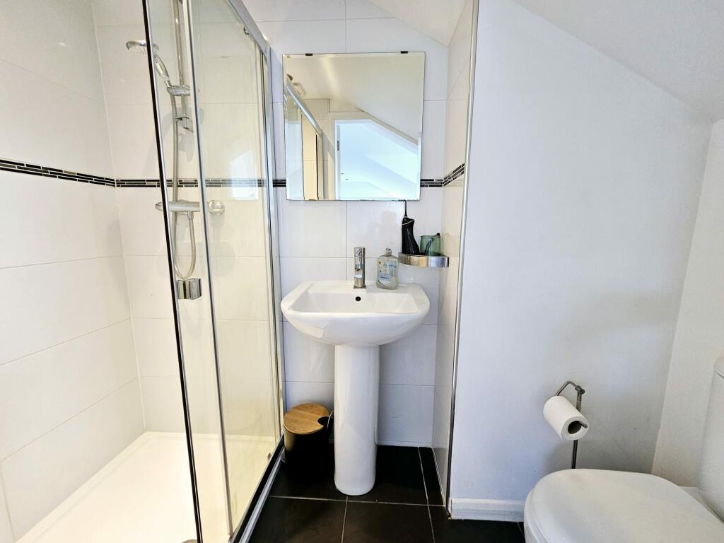 6fad59d8-f07e-4e31-845d-3e6046912b09