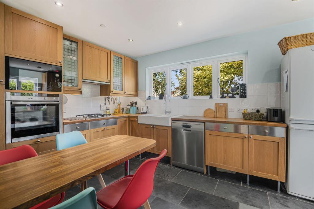 Kitchen/Breakfast Ro