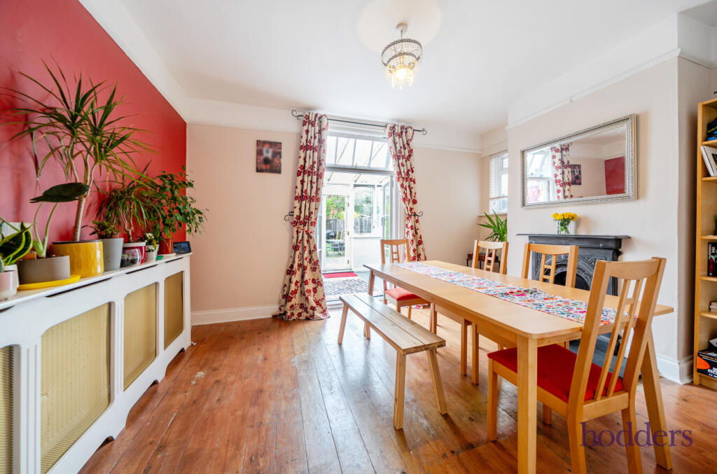 4a73db82-aa0c-4cd...