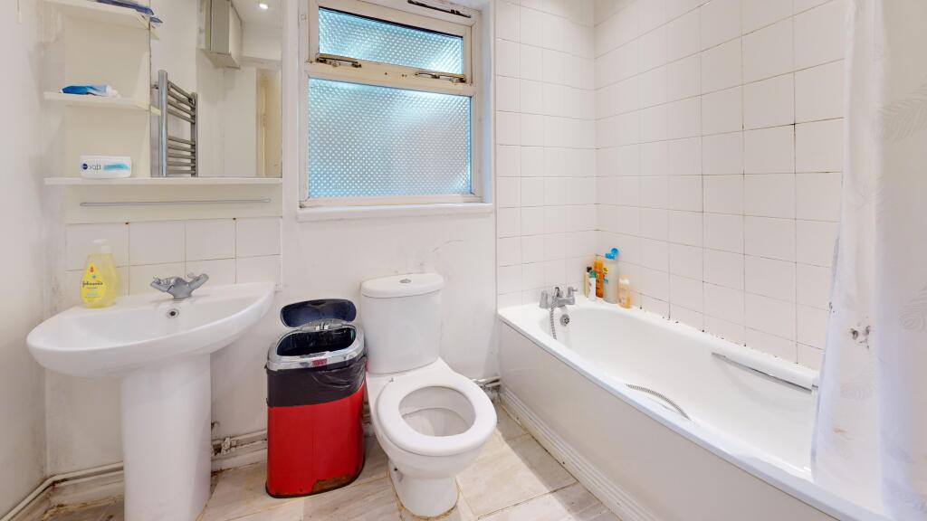 15 Peabody Estate, Lordship Lane, Tottenham, London, N17 7QJ