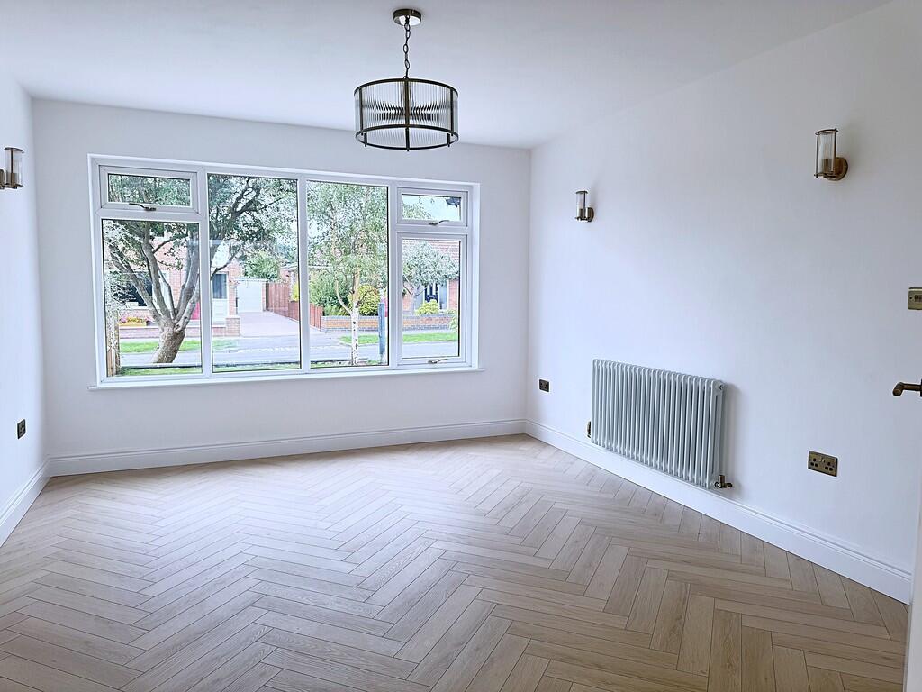 Lounge and Front ...