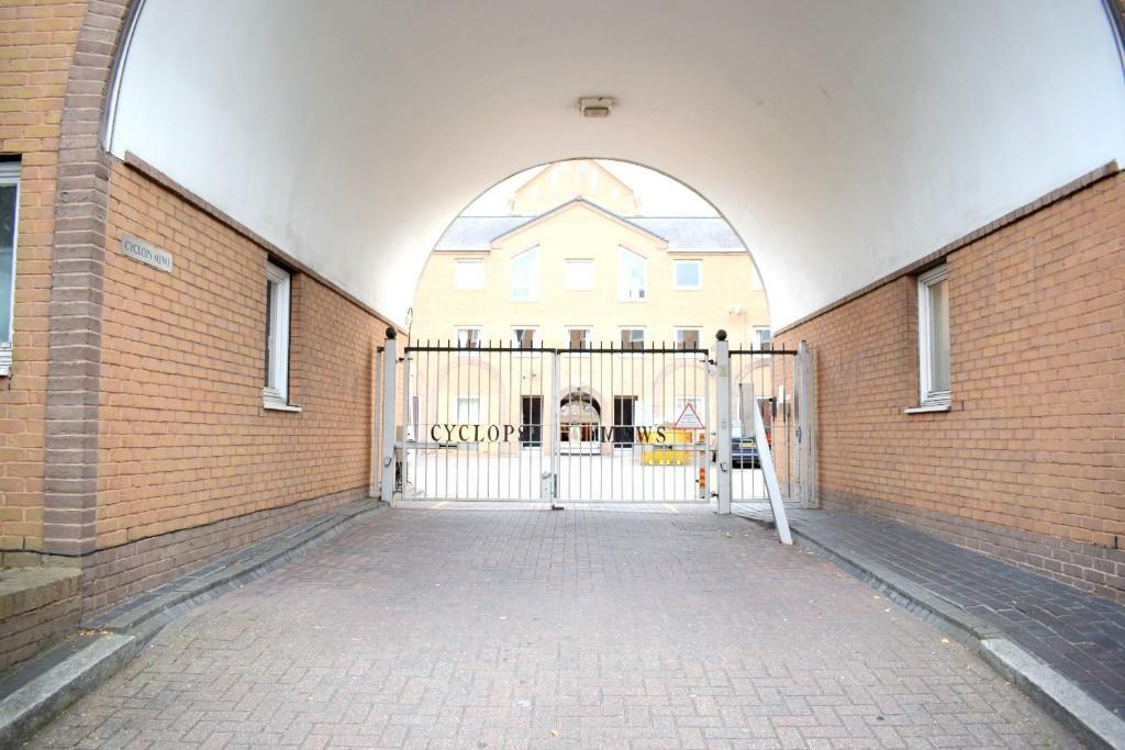 Cyclops Mews, Isle of Dogs, Canary Wharf, London E14