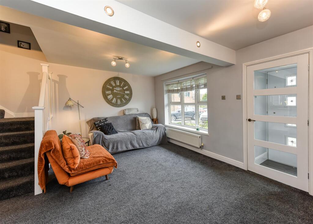 41 Millfields Way-Living Room.jpg