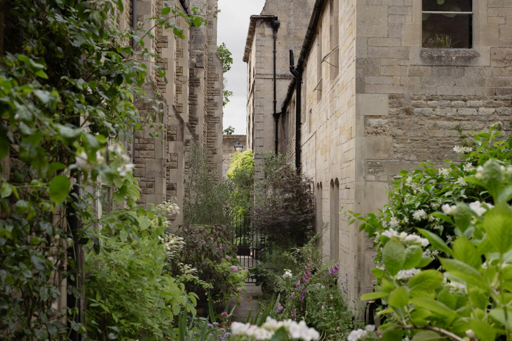 295495  Barn Hill, Stamford-29.jpg