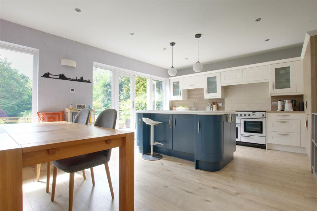 COMBINED DAY ROOM AND KITCHEN