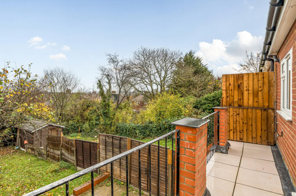 1373831-20-6911f5...